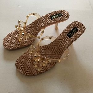 Cute bow sandals with heel